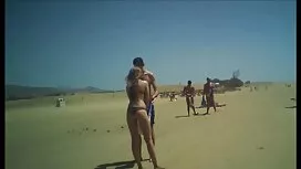 بلوند یک دوست پسر را ...