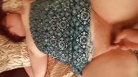 مربی نگران با بیلای  ...